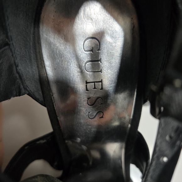Millenial Going Out Sex and the City Black Leather Strappy Guess Heels Sz 7.5 - Picture 4 of 5